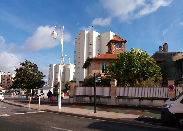 Comme Dans Un Phare * Arcachon